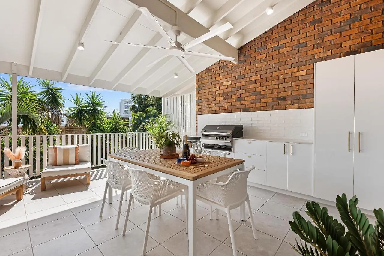 Stylish & Central Coastal Apartment Maroochydore Ausztrália