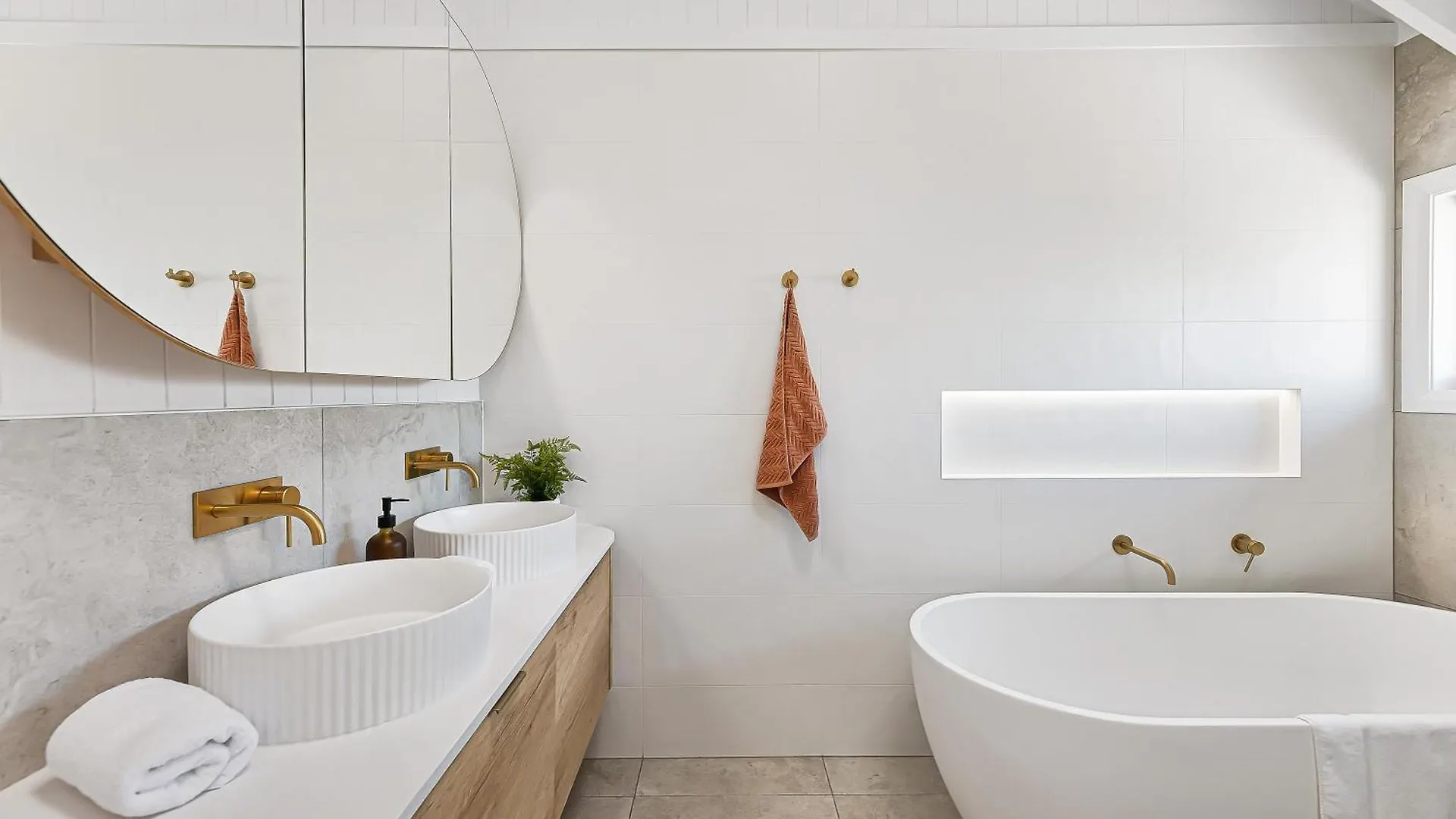 Stylish & Central Coastal Apartment Maroochydore 0*,